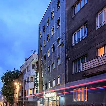 Hotel Festival